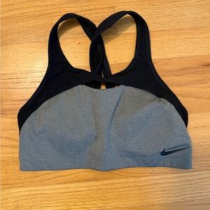 Nike Women's Black and Gray Crossback Sports Bra